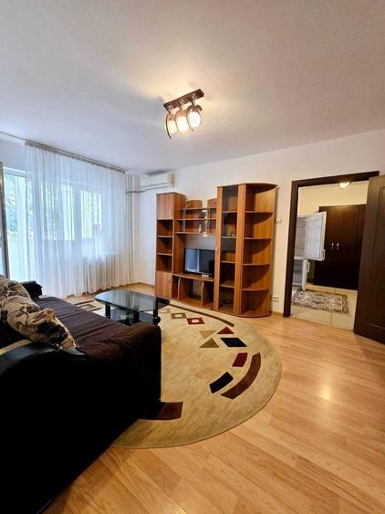 Apartament cu 2 camere semidecomandat în Ștefan cel Mare