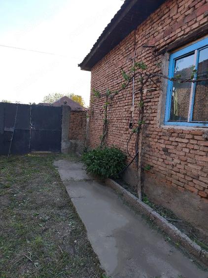Casă cu 3 camere cu Teren 1070 Mp în Șibot