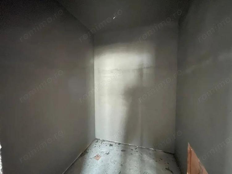 Duplex pe parter - 3 camere -Mosnita Noua - 3