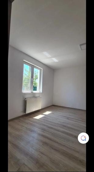 Casă individuală cu 3 camere cu Teren 100 Mp în Piața Centrală
