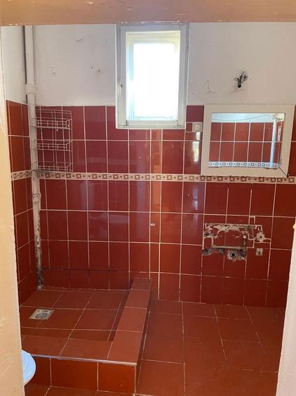 Casă cu 2 camere cu Teren 430 Mp în Semicentral