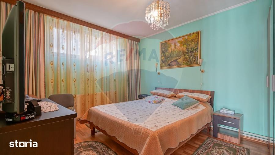 Casă cu 5 camere cu Teren 145 Mp în Dârste