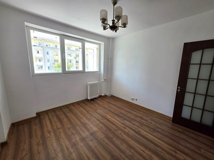 De vanzare 3 camere la Doamna Ghica, bloc reabilitat, decomandat - 8