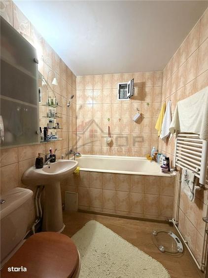 Apartament cu 2 camere decomandat în Nicolina