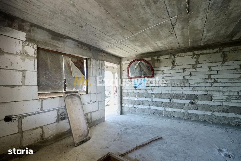Casă cu 4 camere cu Teren 3105 Mp în Uda
