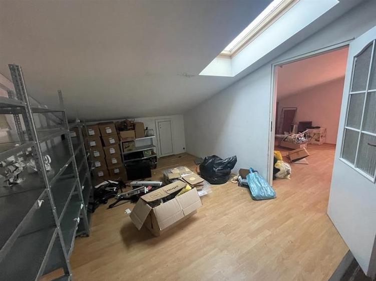 Spațiu comercial, de 640 mp, în 7 Noiembrie