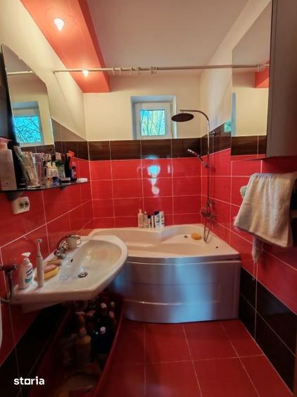 Apartament cu 2 camere semidecomandat în Săsar