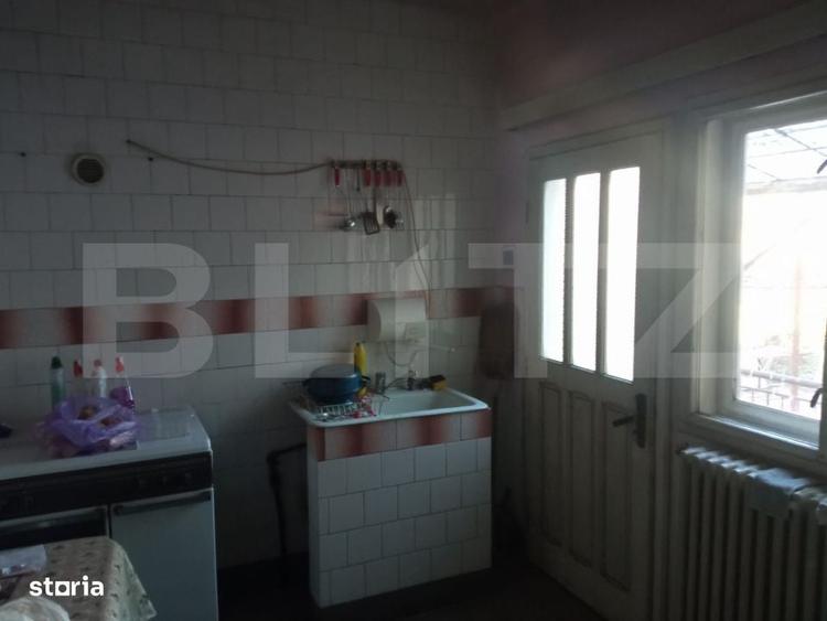 Casă cu 4 camere în Central