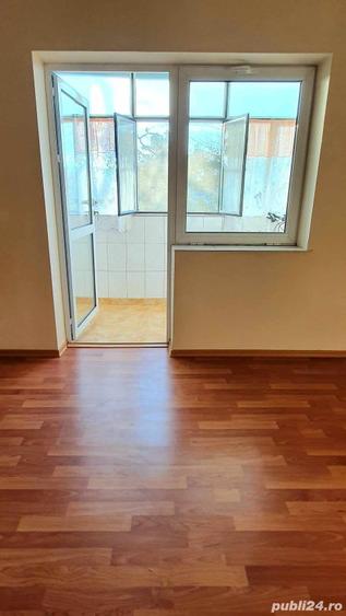 Apartament cu 3 camere decomandat în Câmpineanca