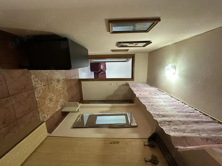 Apartament cu 3 camere în Malu Roșu