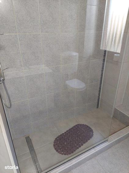 Apartament cu 3 camere în Florești