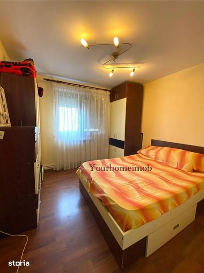 Apartament cu 2 camere semidecomandat în Craiovița Nouă