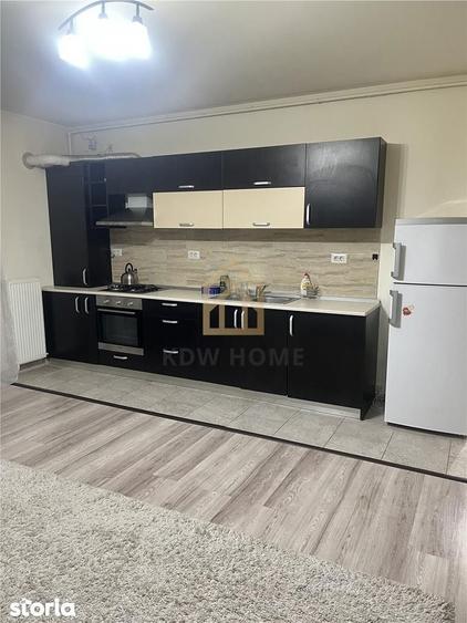 Apartament cu 2 camere decomandat, mobilat în Tei