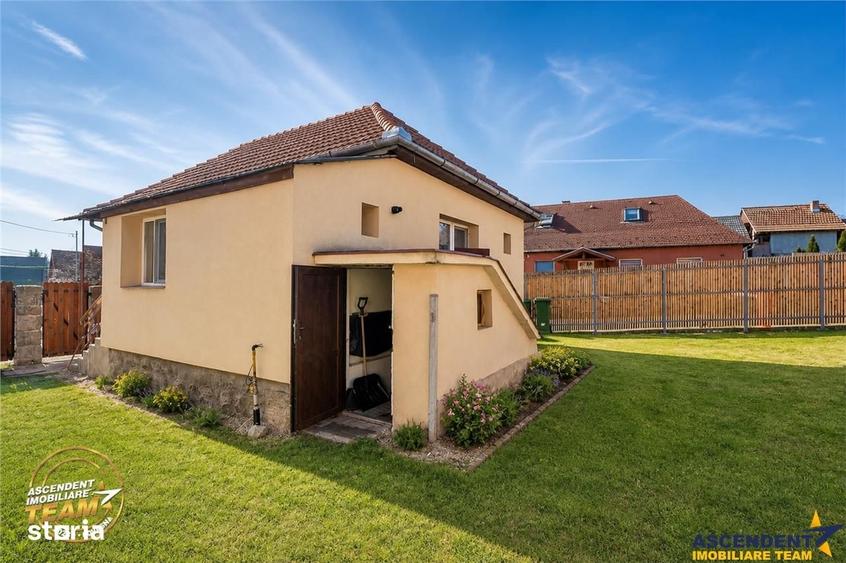 Casă cu 2 camere cu Teren 186 Mp în Simeria