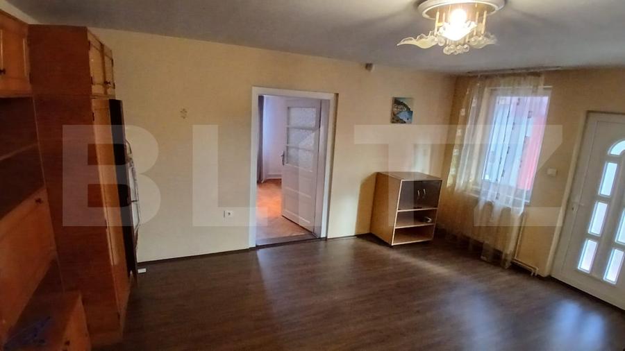 Casă individuală cu 4 camere cu Canalizare în Reghin