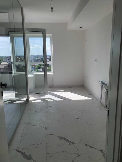Apartament cu 2 camere decomandat în Jiului