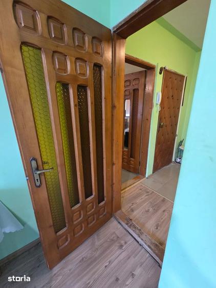 Apartament cu 2 camere decomandat în E3