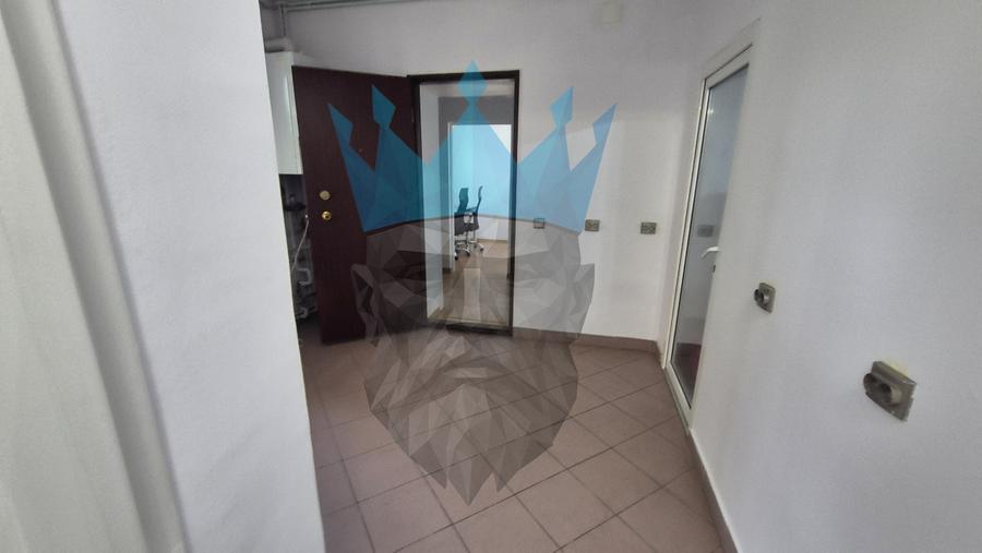 Casă individuală cu 6 camere cu Canalizare în Cotroceni