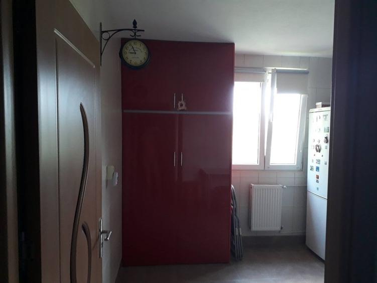 Particular închiriez apartament - 6