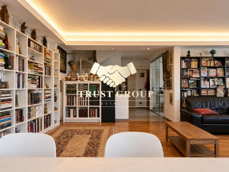 Apartament cu 5 camere decomandat în Aviatorilor