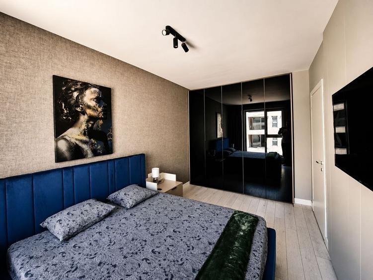 Apartament cu 2 camere semidecomandat, mobilat în Central