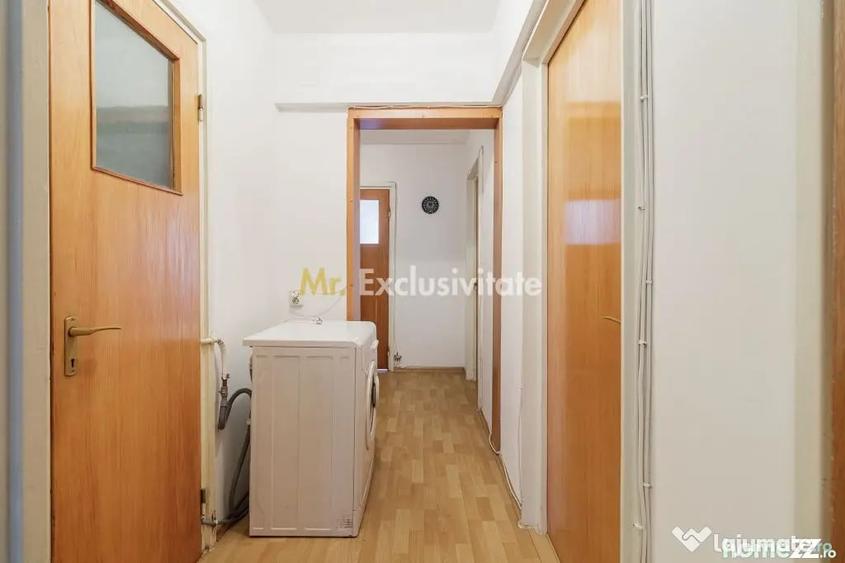 Apartament cu 3 camere decomandat în Valea Oltului