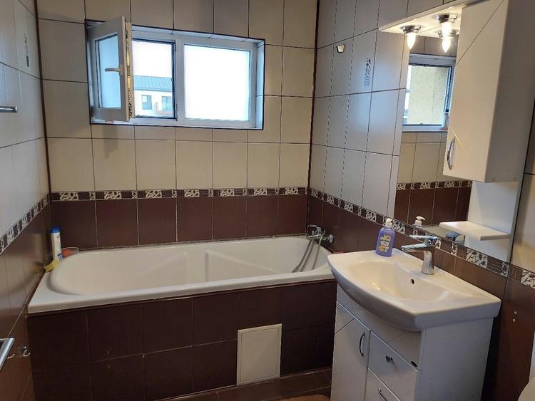 Apartament cu 3 camere,parcare ,etaj intermediar, zona Eroilor - 7