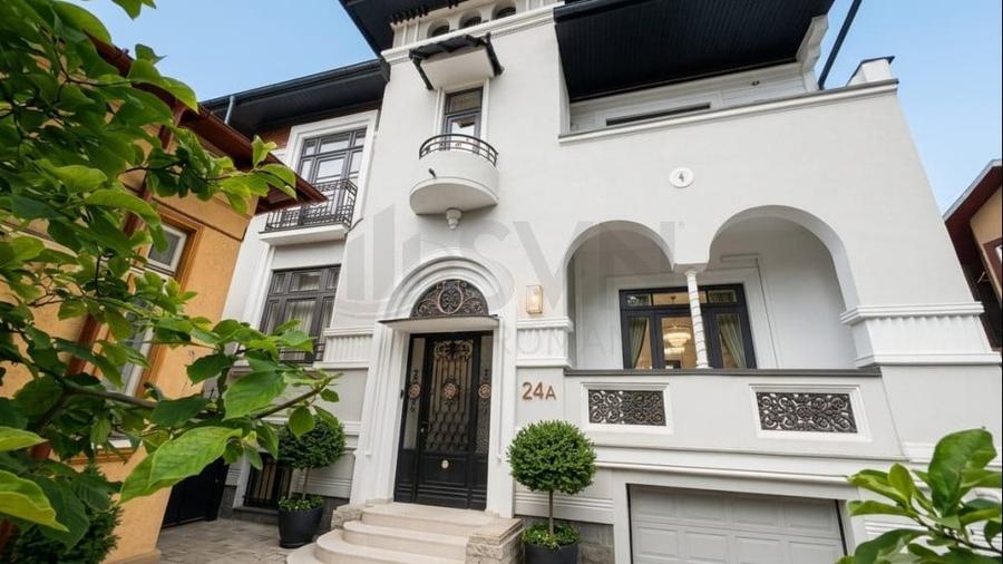 Casă cu 5 camere cu Teren 500 Mp în Central