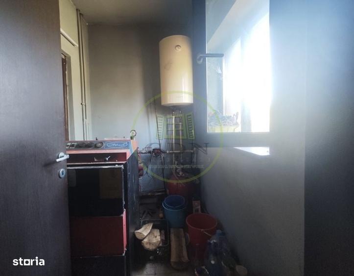 Casă cu 4 camere în Șimnicu de Jos