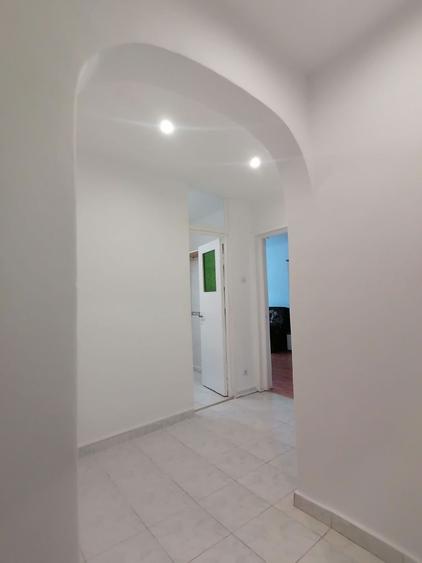 Garsonieră decomandată în Răcădău