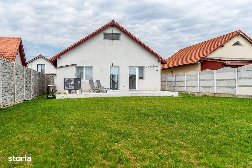 Casă cu 3 camere în Sânpaul