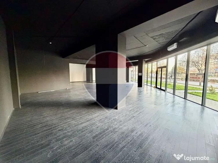 Spațiu comercial, de 270 mp, în Nord