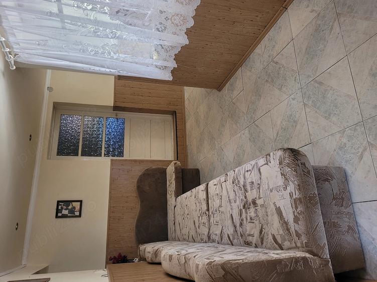 Casă cu 4 camere cu Teren 5650 Mp în Criciova