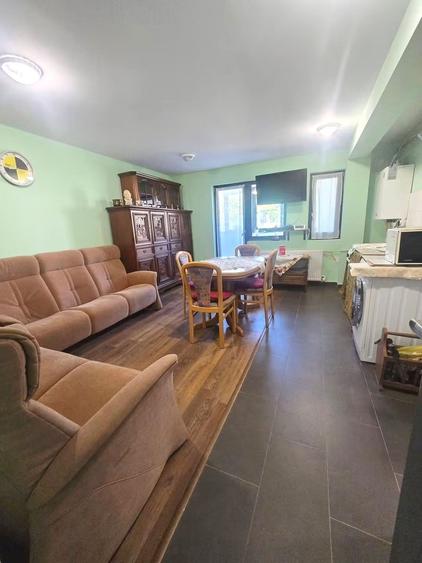 Apartament cu 2 camere semidecomandat în Vișani