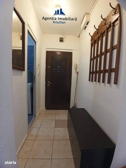 Apartament cu 2 camere nedecomandat în Micro 14