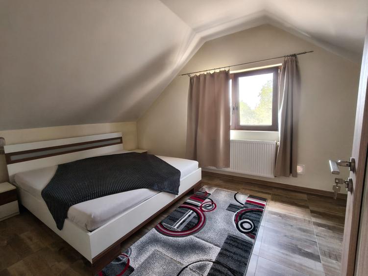 Apartament cu 2 camere decomandat în Ghiroda
