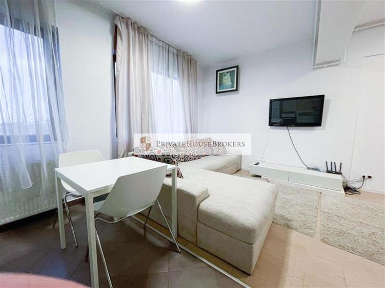 Apartament cu 2 camere semidecomandat, mobilat în Băneasa
