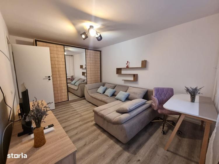 Apartament cu 2 camere decomandat în Titulescu