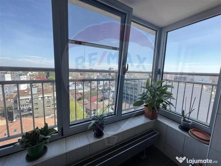 Apartament cu 5 camere decomandat în Armeneasca