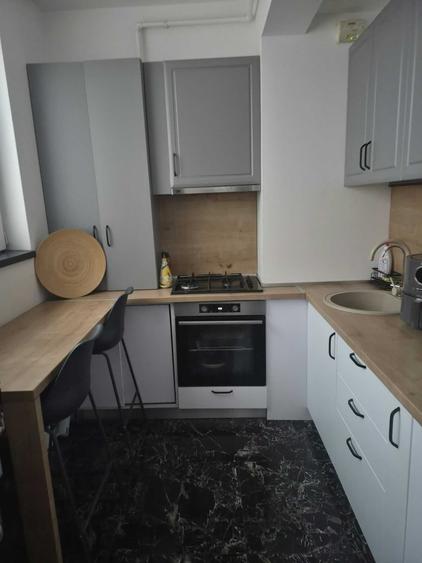 Apartament cu 2 camere decomandat în UTA
