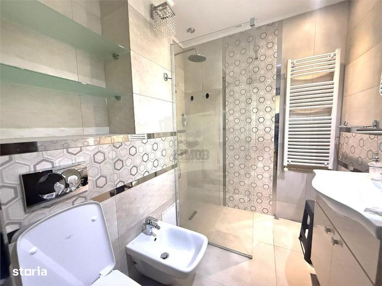 Apartament cu 3 camere decomandat, mobilat în Calea Dumbrăvii