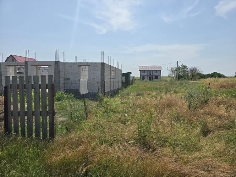 Teren Construcții intravilan de 510 mp, în Vest
