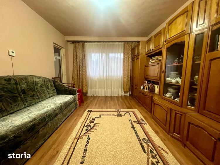 Garsonieră decomandată în Central