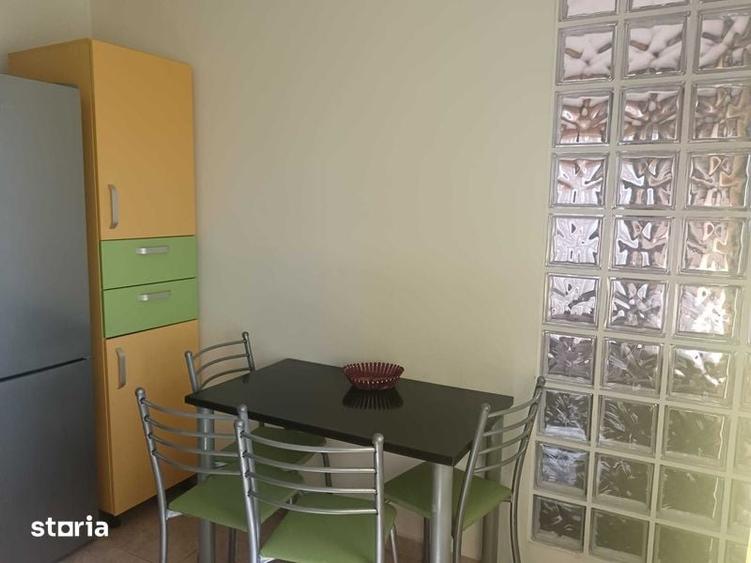 Apartament cu 3 camere decomandat în Vest