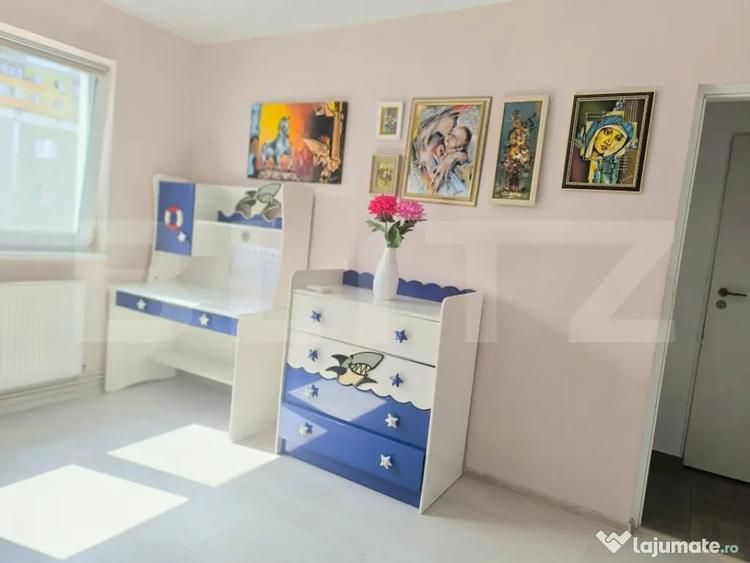 Apartament cu 2 camere semidecomandat în Florilor