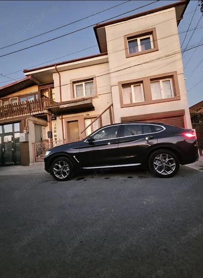 Casă cu 8 camere cu Teren 2000 Mp în Lumina
