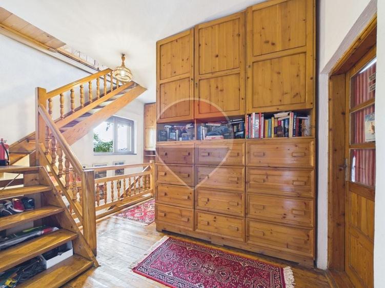 Casă individuală cu 5 camere cu Teren 3200 Mp în Chiajna