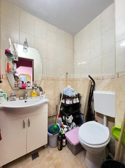 Apartament cu 4 camere decomandat, mobilat în Sud-Est