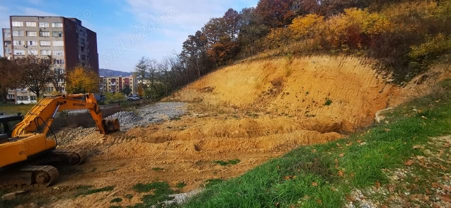 Teren de 1500 mp, în Calea Caransebeșului