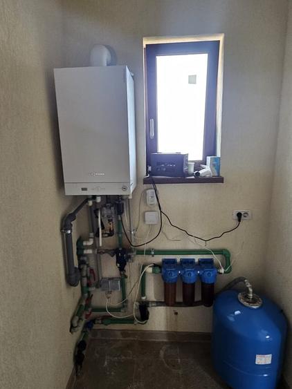 Casă cu 5 camere cu Teren 521 Mp în Balotești